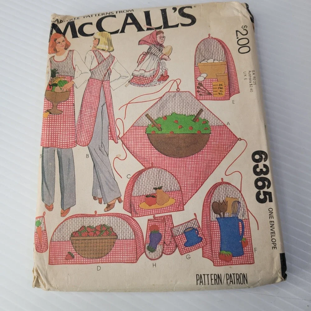 McCall's Sewing Pattern 6365 Vintage Kitchen Accessories Apron 1978 Uncut
